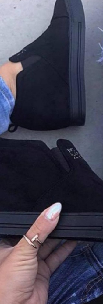 Black wedge sneakers